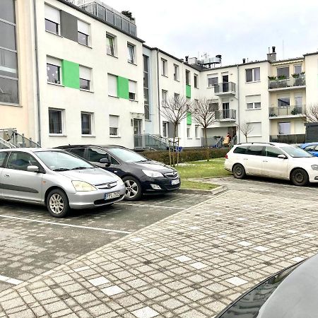 Modern Calm Studio, Breslavia Exterior foto